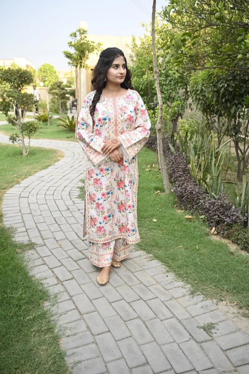 Mahrani Ivory Bloom – Luxury Embroidered Suit for Women