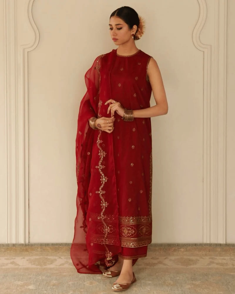 Mahrani Royall Red Maroon Attire – Luxury 3-Piece Suit for Women