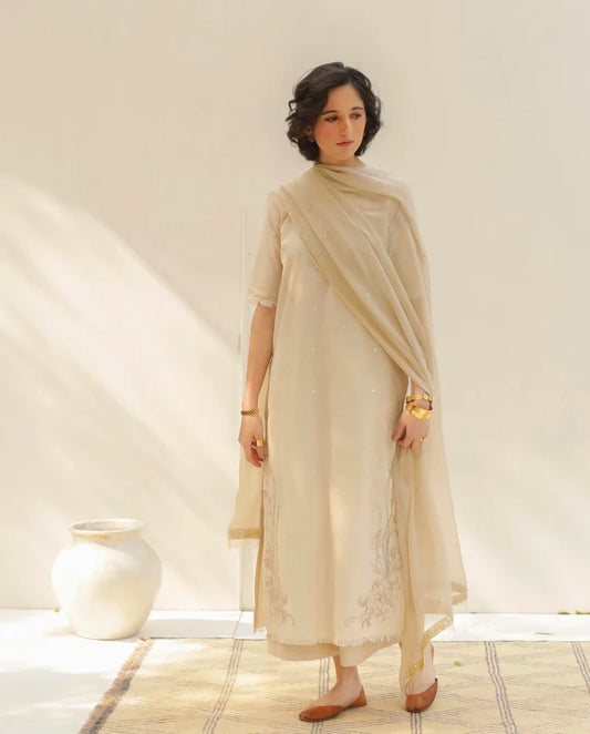 Mahrani Almond Beige – Classic Summer Suit for Women