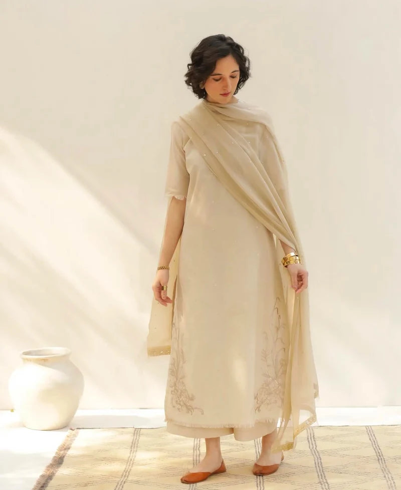Mahrani Almond Beige – Classic Summer Suit for Women