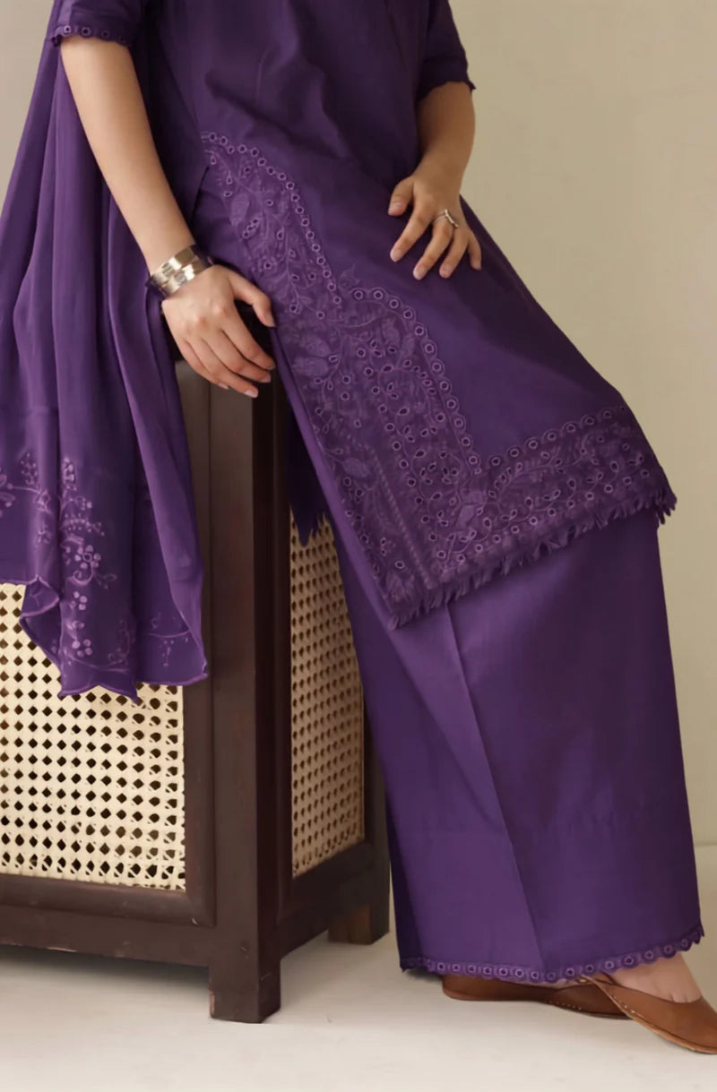 Mahrani Plum Petal Lawn Suit – Bright Plum 3 Piece Stitched Dress