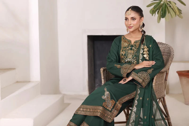 Mahrani Green Gold Maherposh Suit | Luxury Embroidered Lawn Pret 3 Piece